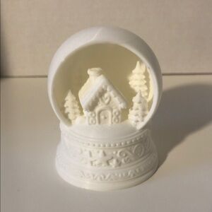 3D Printed Winter Village Snow Globe